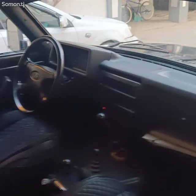 Lada (ВАЗ) Нива 1999 · 1.6 MT