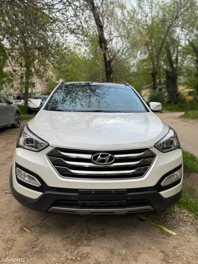 Hyundai Santa Fe 2016 · 2.4 AT