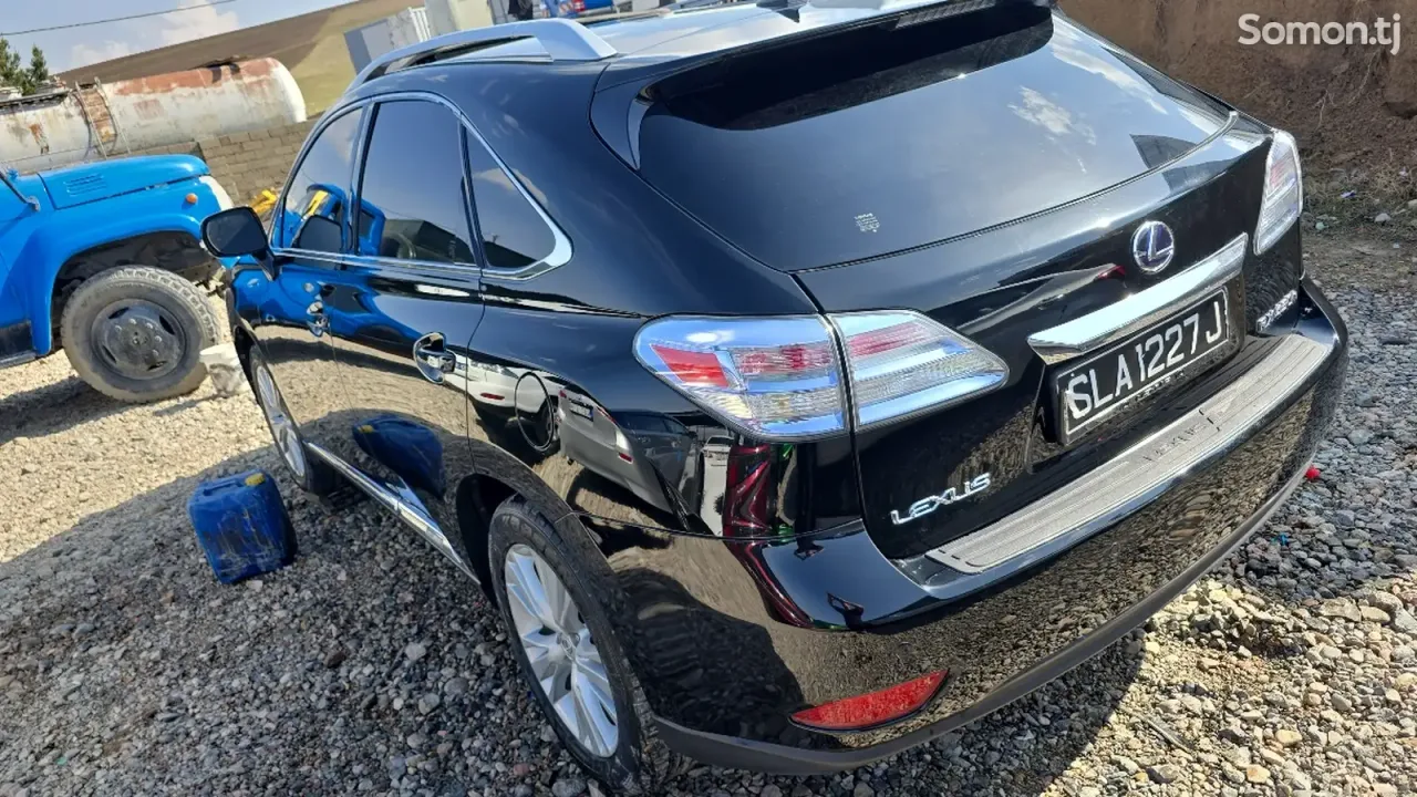 Lexus RX series 2011 · 4.5 AT