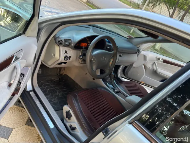 Mercedes-Benz C class 2000 · 2.0 AT