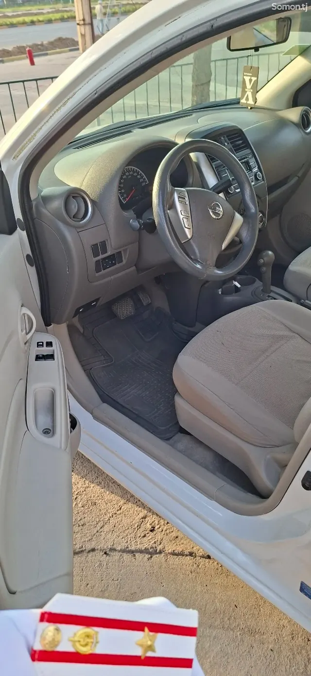 Nissan Sunny 2016 · 1.6 AT