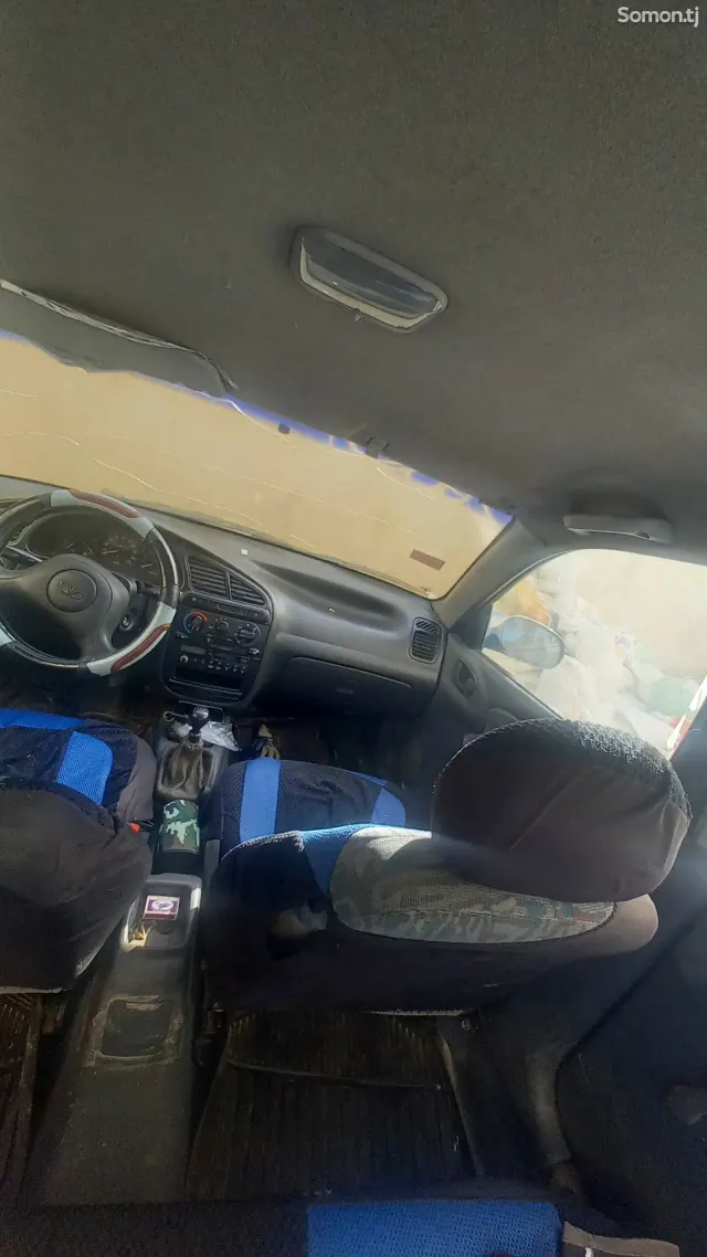 Daewoo Lanos 1997 · 1.6 MT