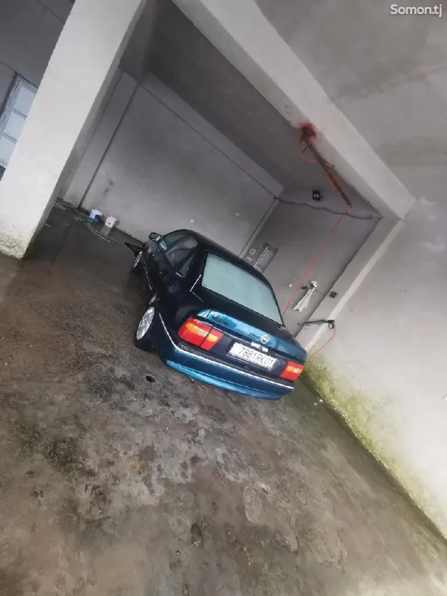 Opel Vectra A 1995 · 1.6 MT