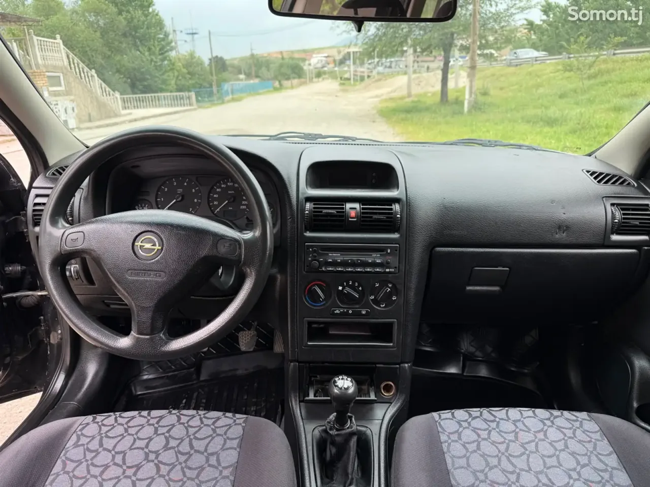 Opel Astra G 1999 · 1.6 MT