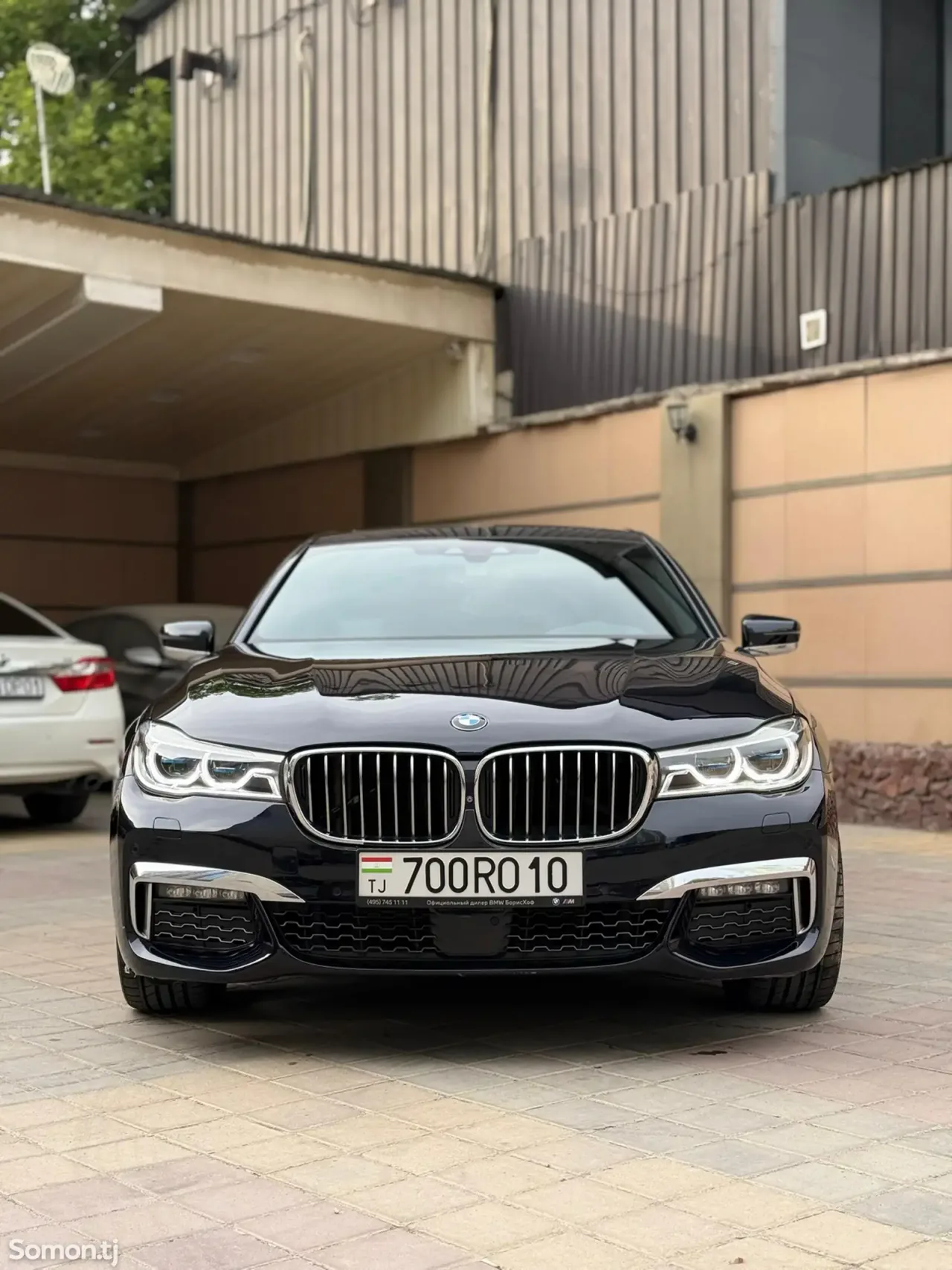 BMW 7 series 2018 · 3.0 AT