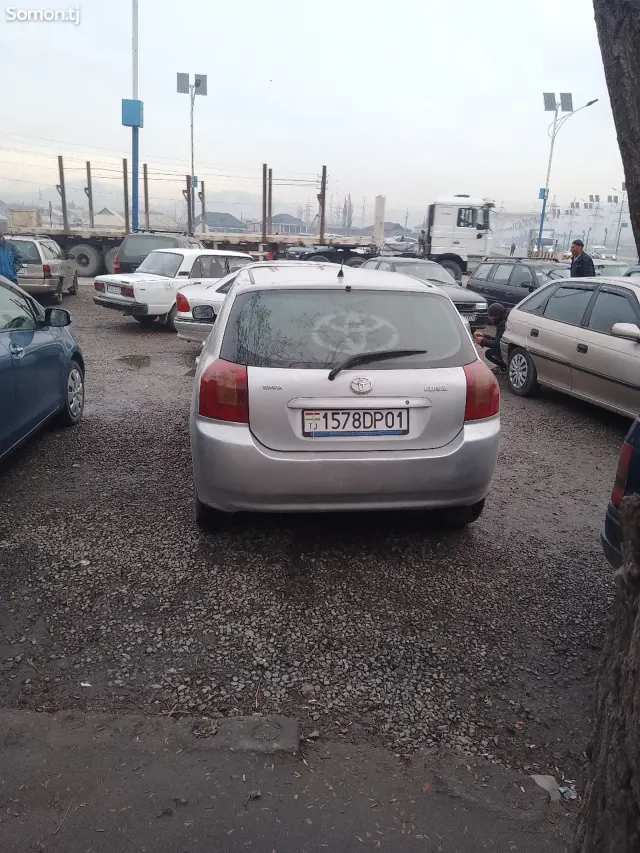 Toyota Corolla 2002 · 1.6 MT