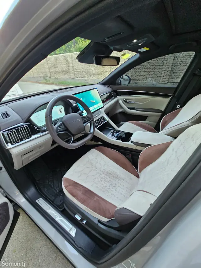 BYD Song Plus 2025 · AT