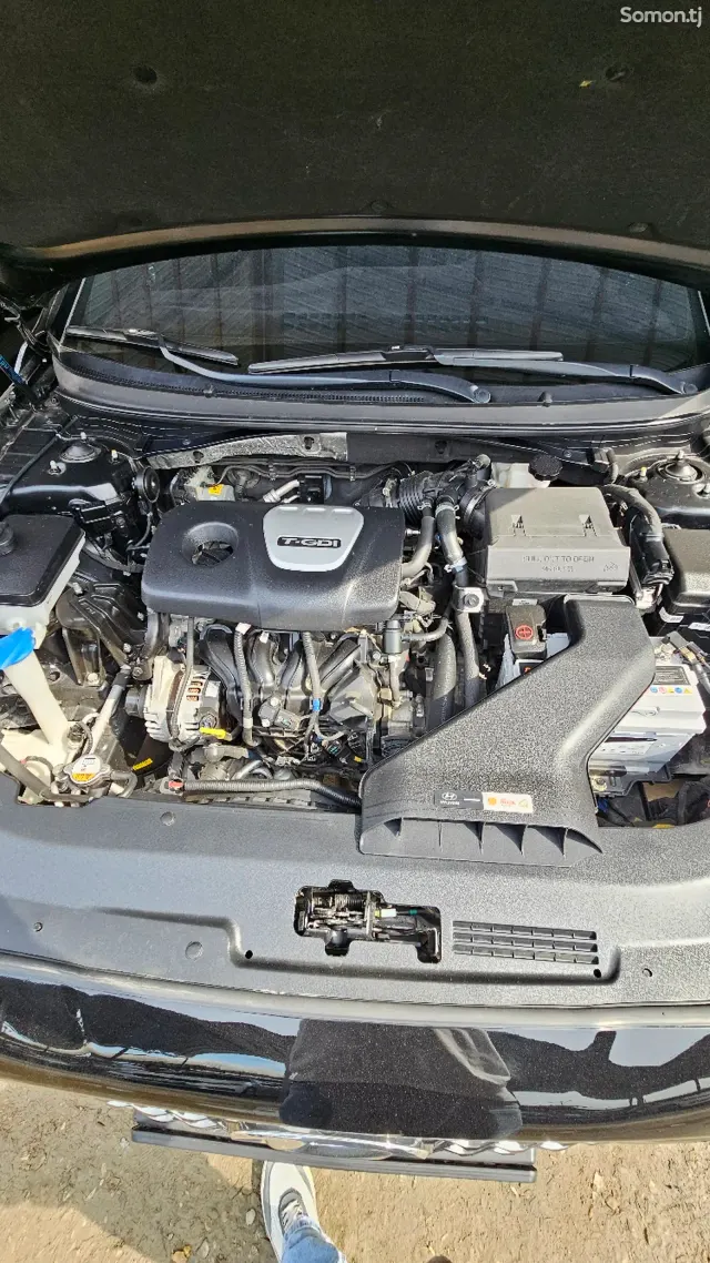 Hyundai Sonata 2017 · 2.0 AT