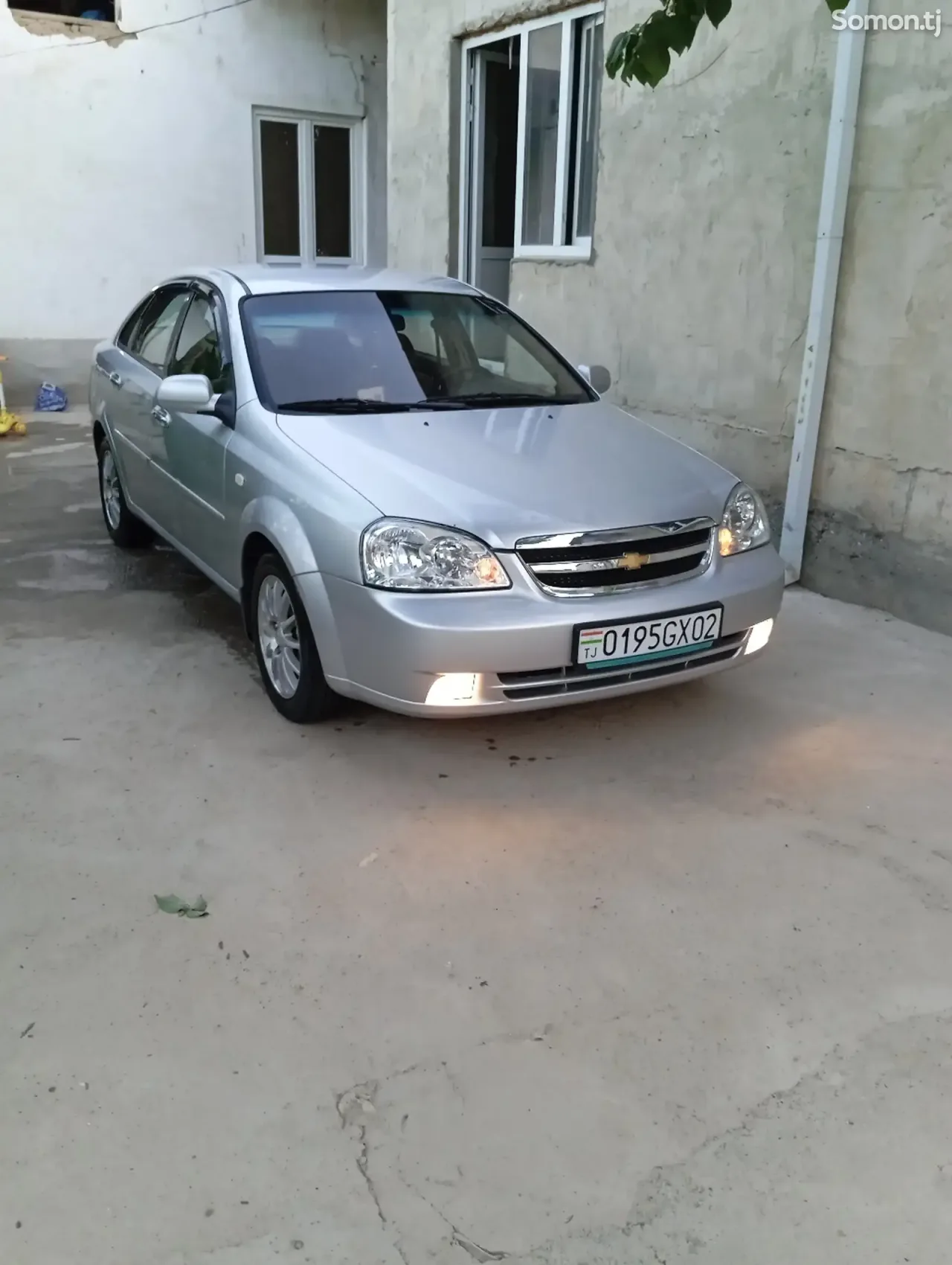 Chevrolet Lacetti 2004 · 1.6 AT