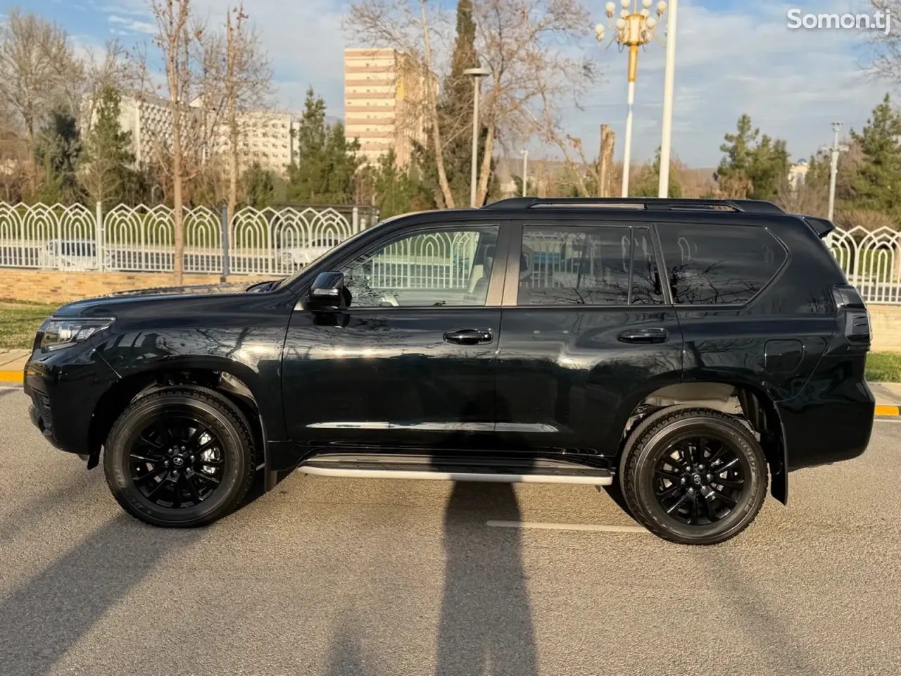 Toyota Land Cruiser Prado 2022 · 3.0 AT