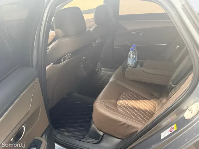BYD Han EV 2024 · 3.5 AT