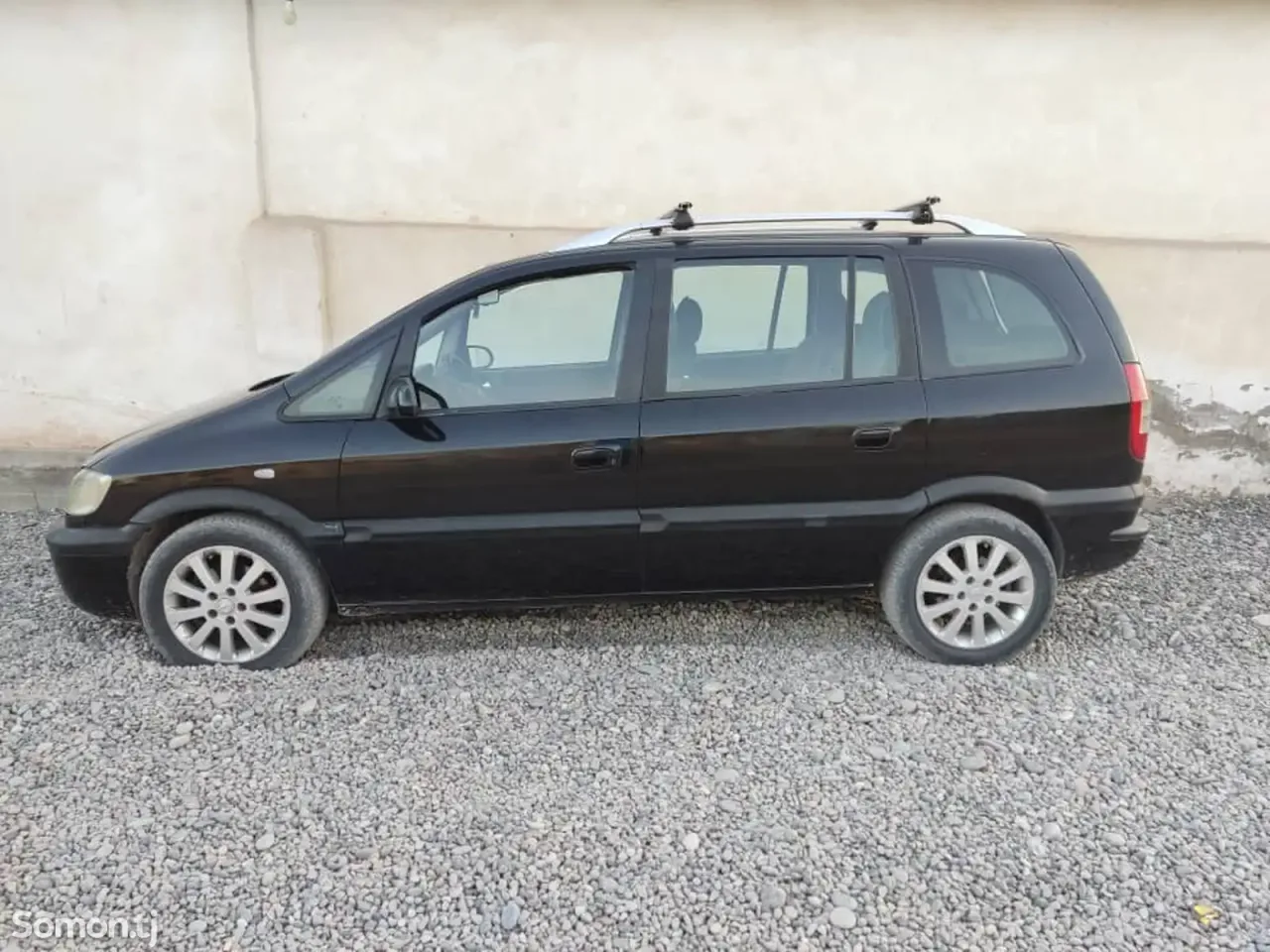 Opel Zafira 2003 · 2.0 MT