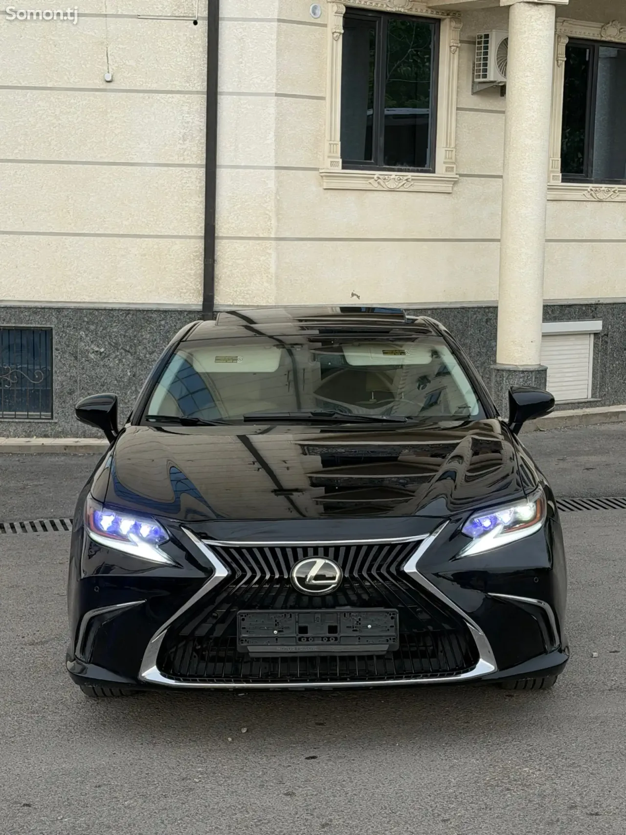Lexus ES series 2014 · 3.5 AT