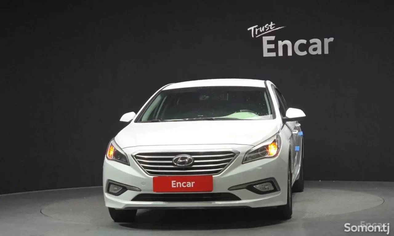 Hyundai Sonata 2015 · 2.0 AT