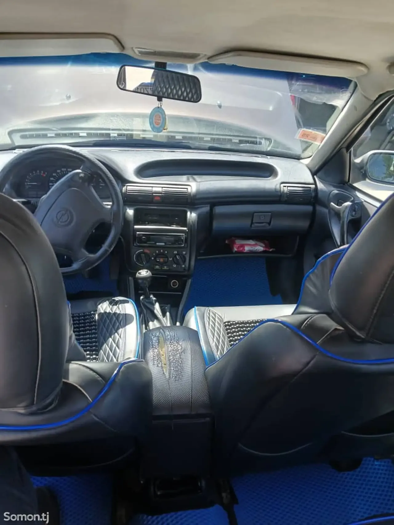 Opel Astra F 1998 · 1.6 MT
