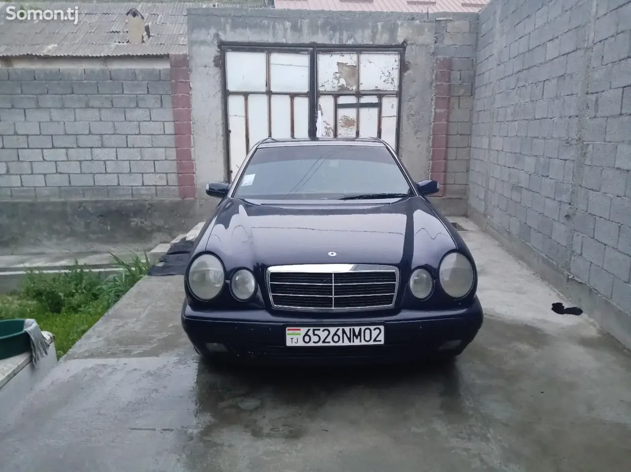 Mercedes-Benz E class 1997 · 2.0 MT