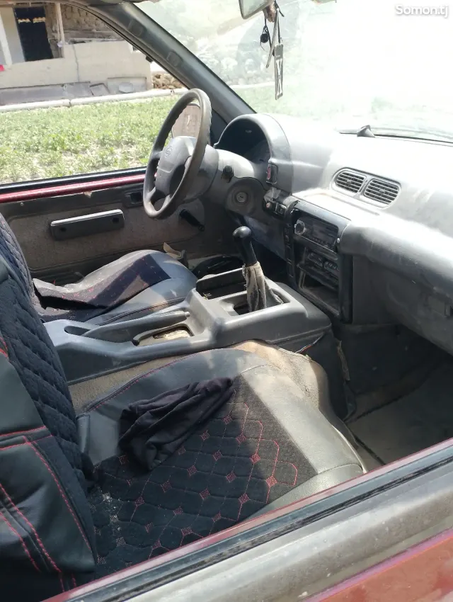 Nissan Serena 1997 · 0.8 MT
