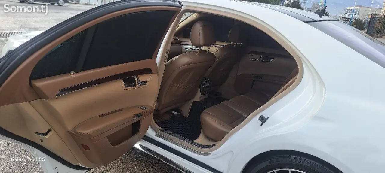 Mercedes-Benz S class 2007 · 5.5 AT