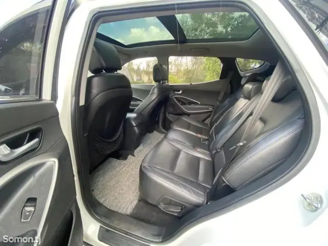 Hyundai Santa Fe 2015 · 2.4 AT