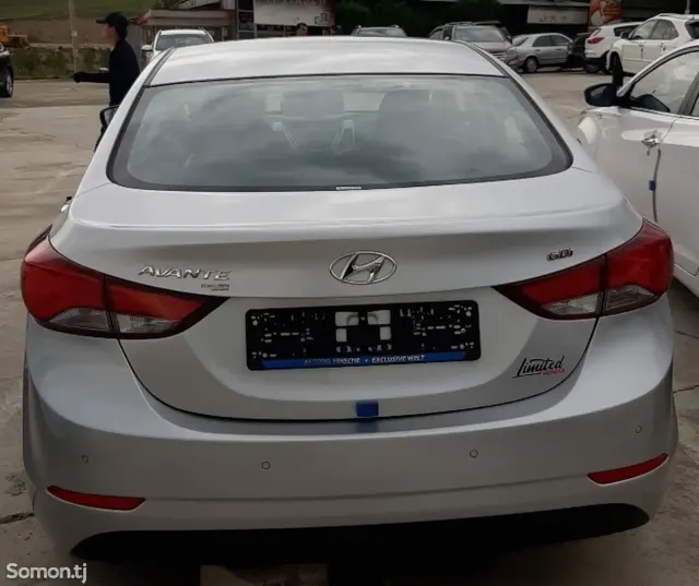 Hyundai Avante 2015 · 1.6 AT