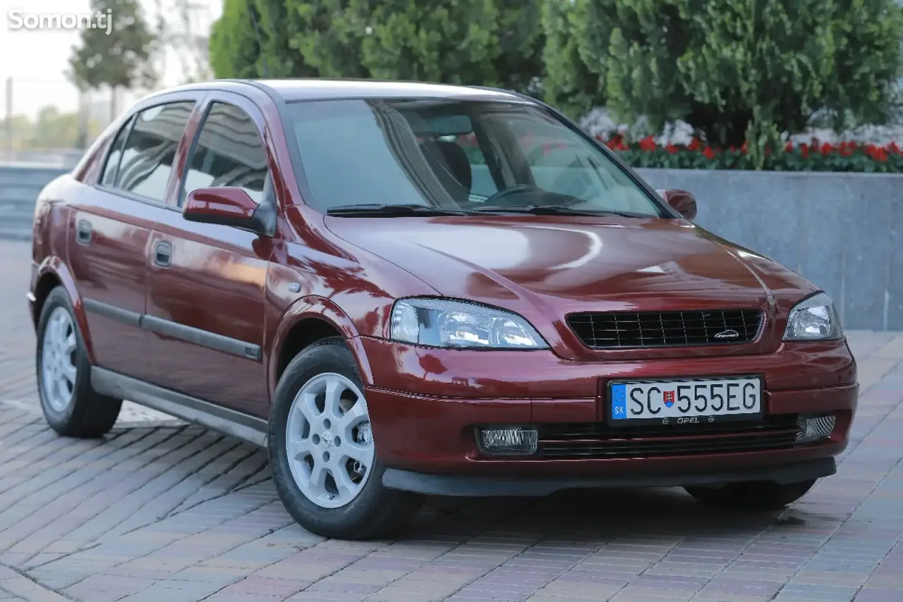Opel Astra G 1998 · 1.6 MT