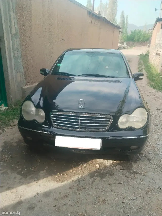Mercedes-Benz C class 2002 · 1.8 MT