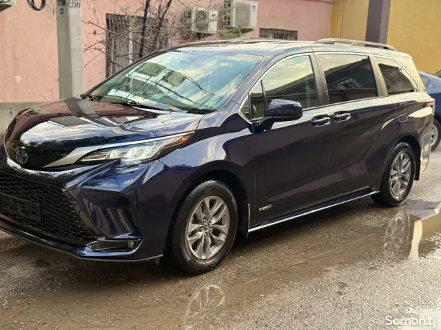 Toyota Sienna 2022 · 3.0 AT