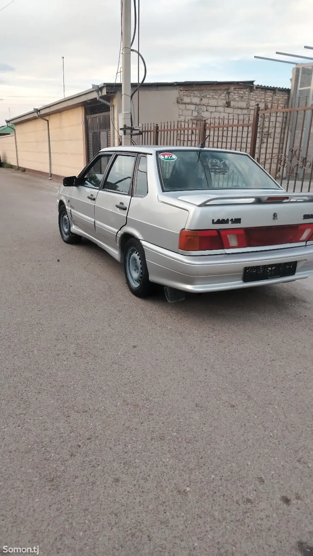 Lada (ВАЗ) 2115 2004 · MT
