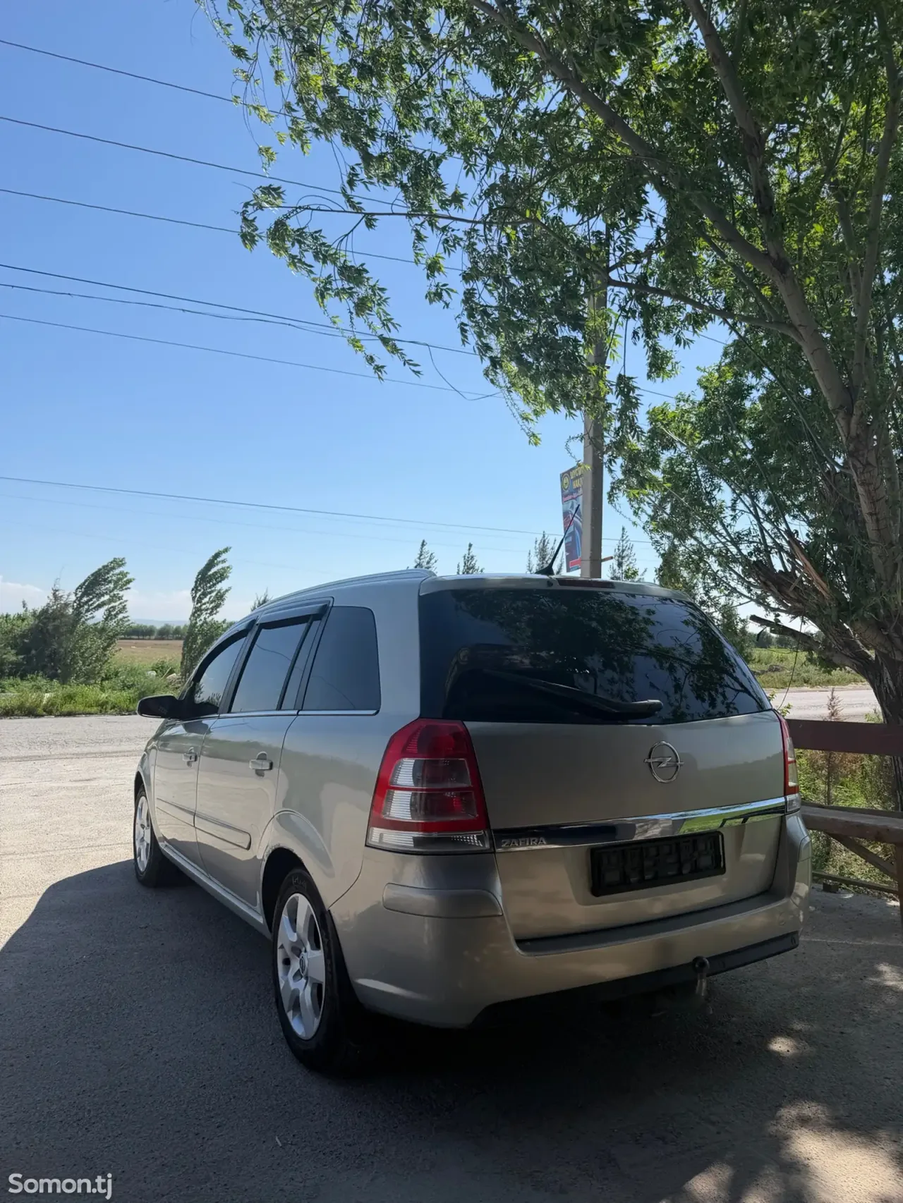 Opel Zafira 2010 · 1.8 MT
