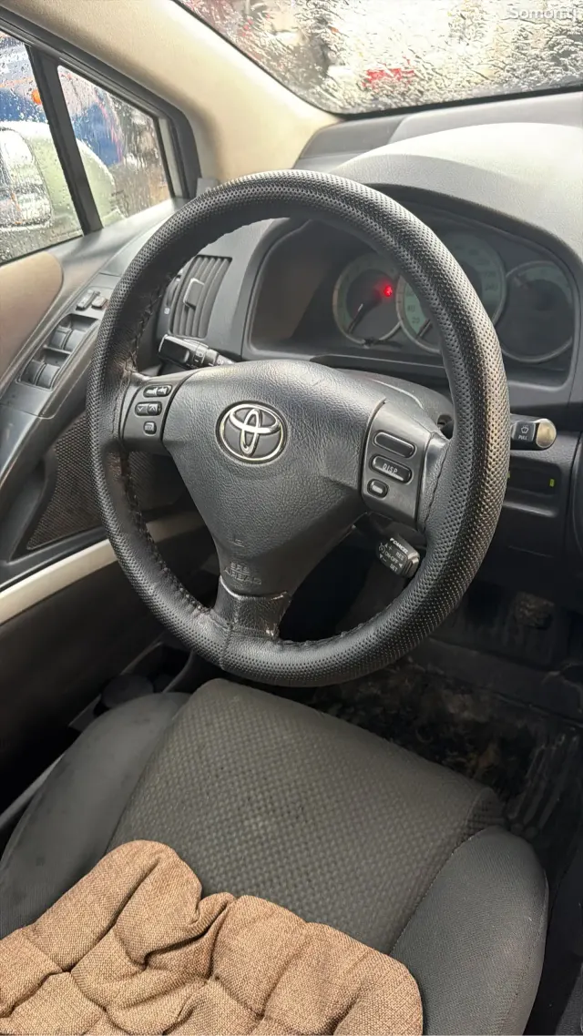 Toyota Corolla Verso 2007 · 1.8 MT