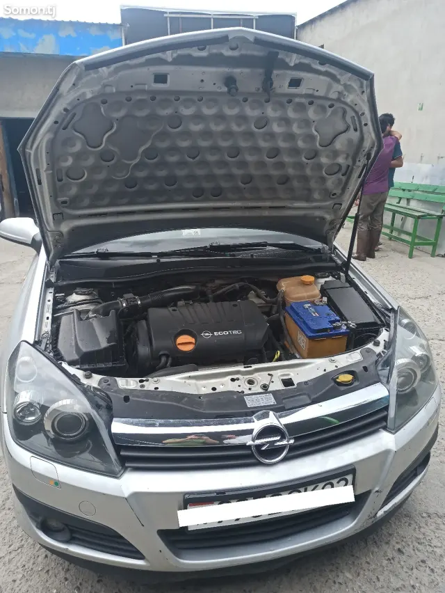 Opel Astra H 2006 · 1.8 MT