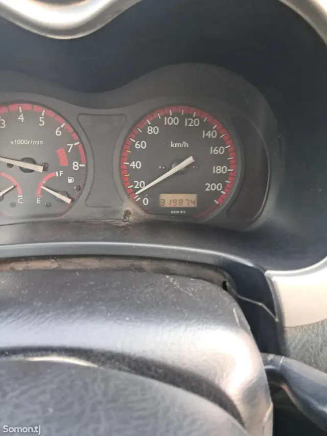 Honda HR-V 2002 · 1.6 MT