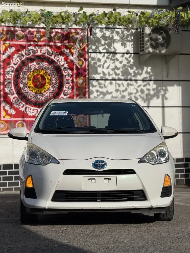 Toyota Aqua 2014 · 1.5 AT