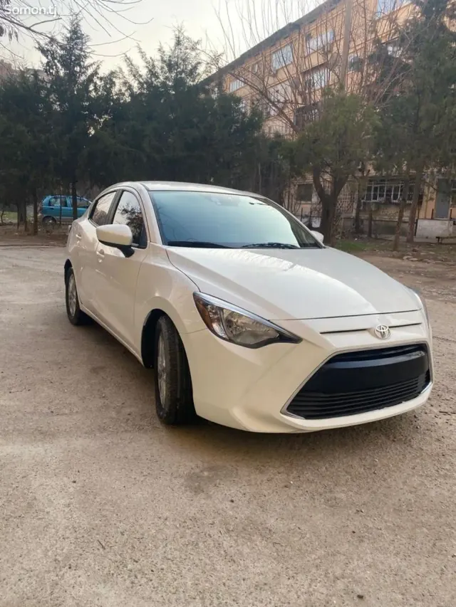 Toyota Yaris 2018 · 1.8 AT