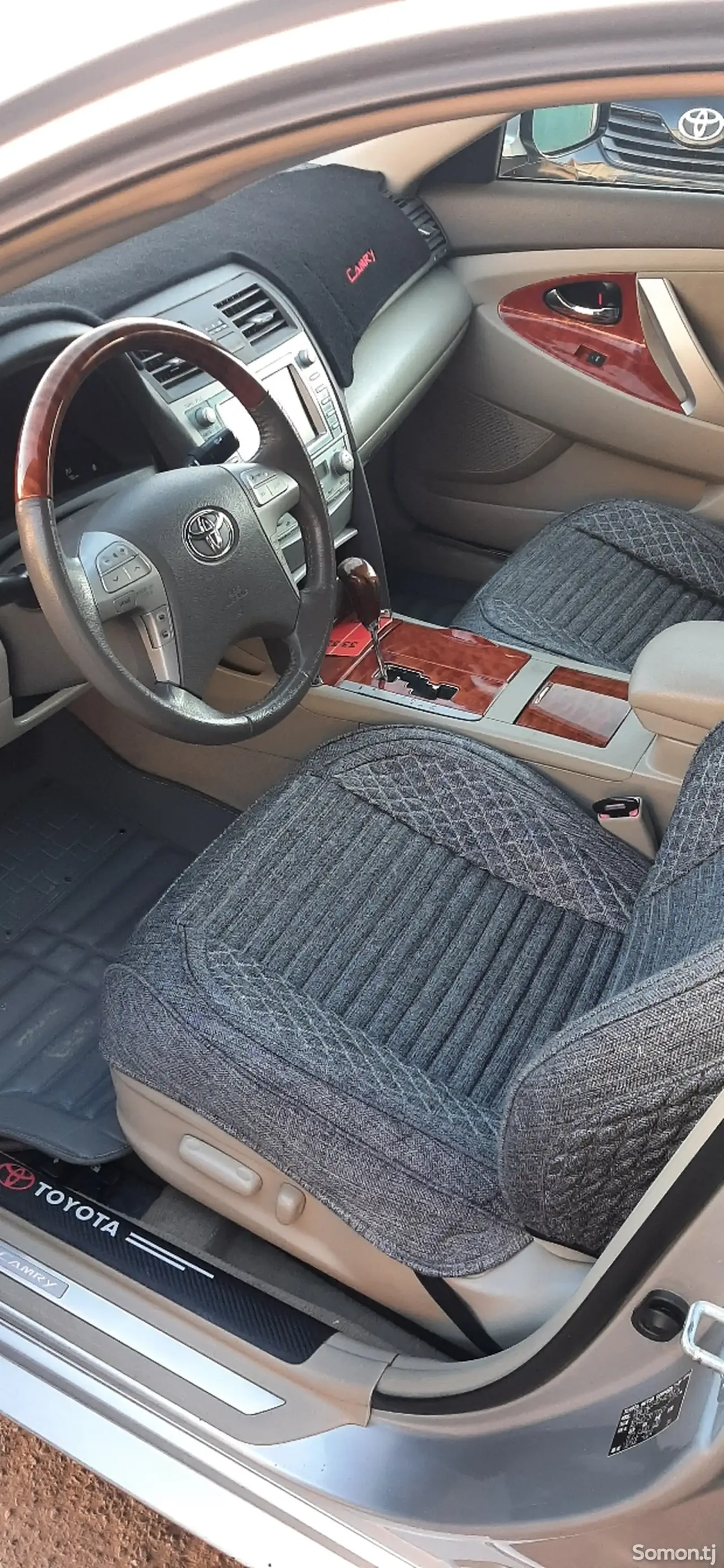 Toyota Camry 2008 · 2.4 AT