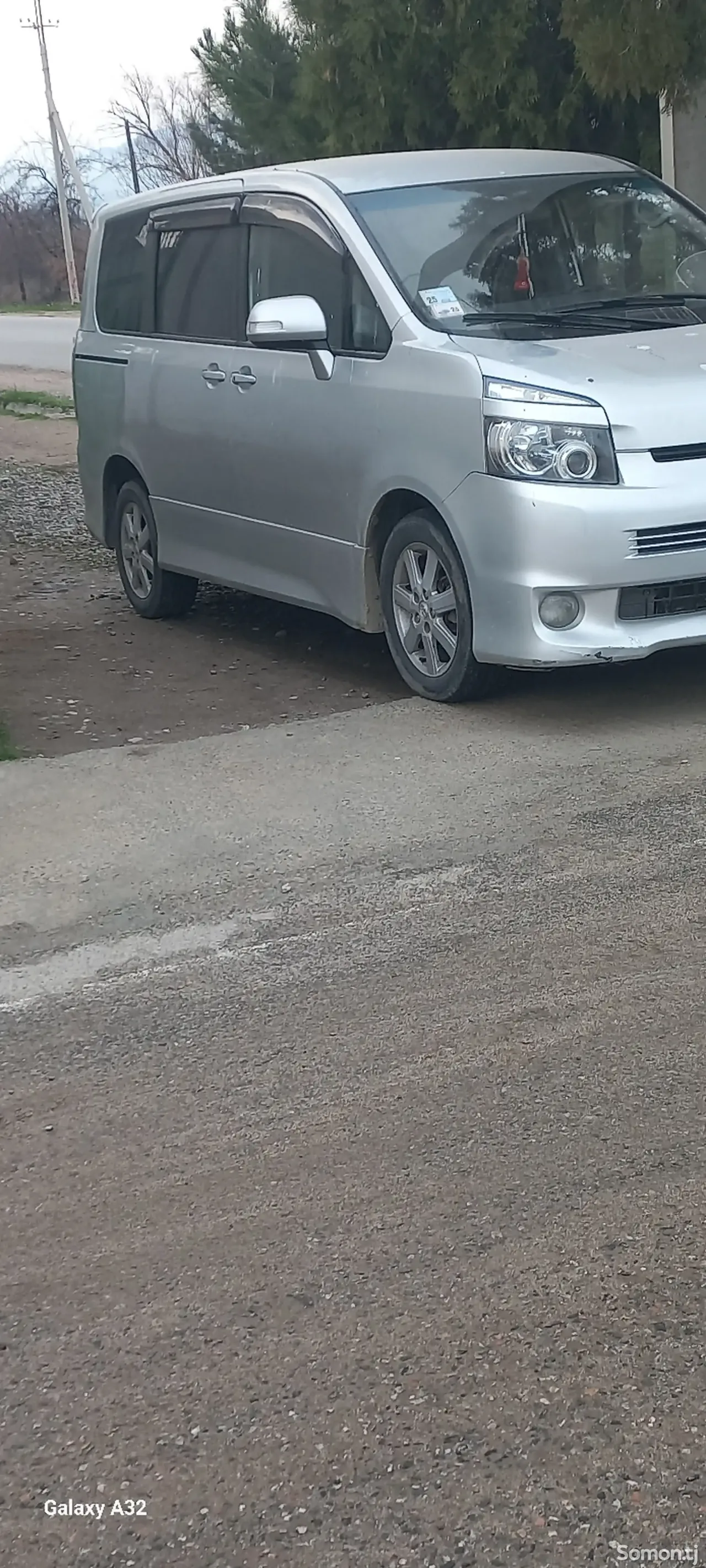 Toyota Voxy 2008 · 2.0 AT