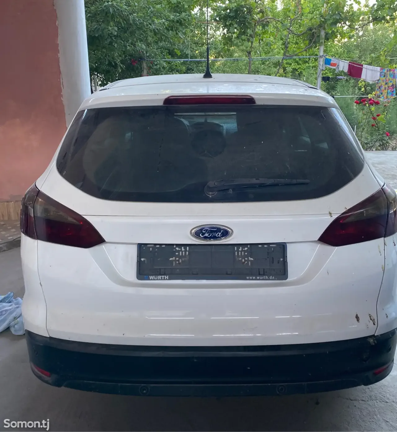 Ford Focus 2013 · 1.6 MT