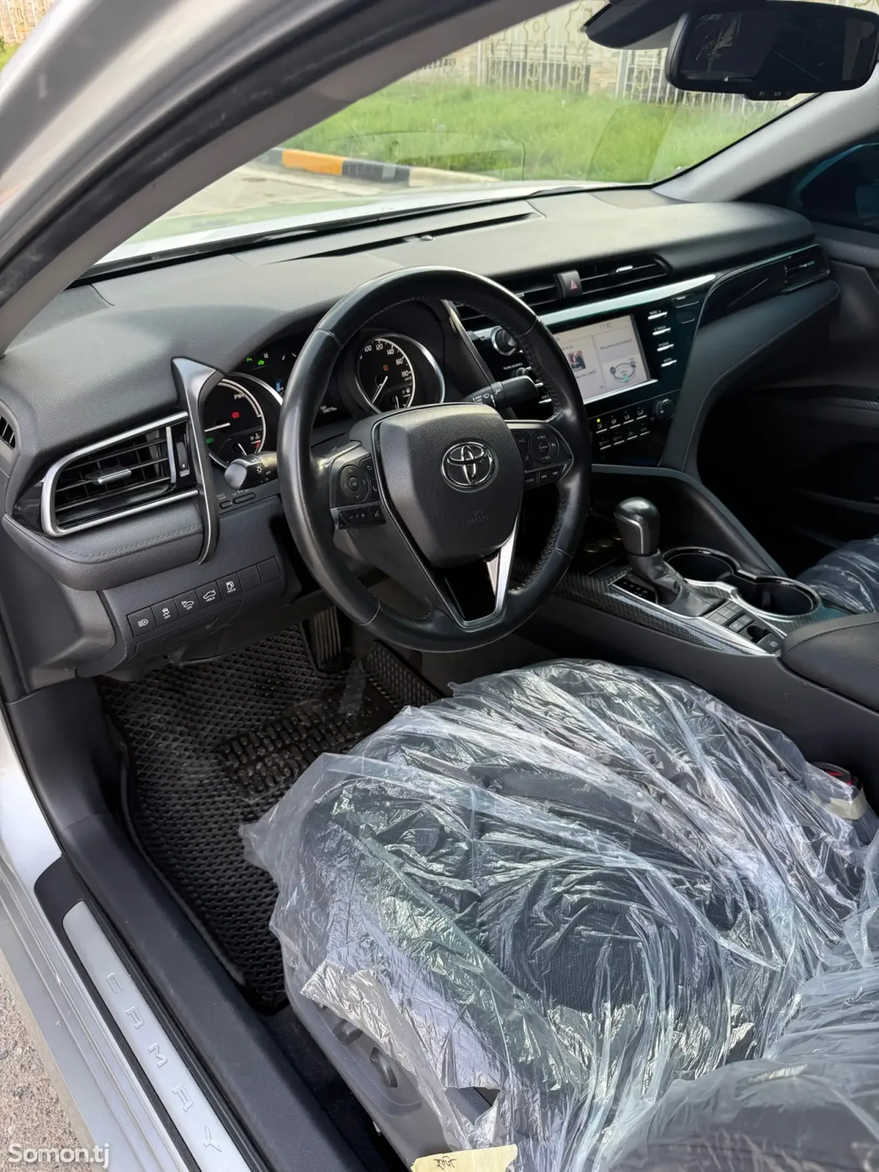 Toyota Camry 2018 · 2.5 AT