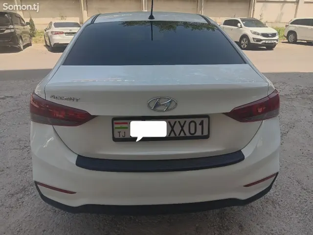 Hyundai Accent 2018 · 1.6 AT