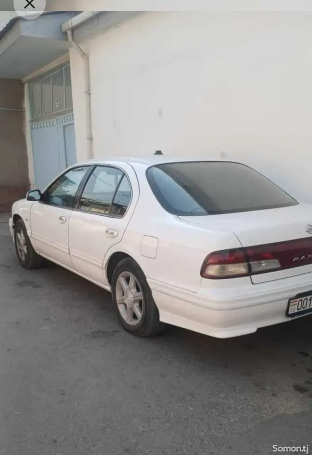 Nissan Maxima 1996 · 2.0 AT