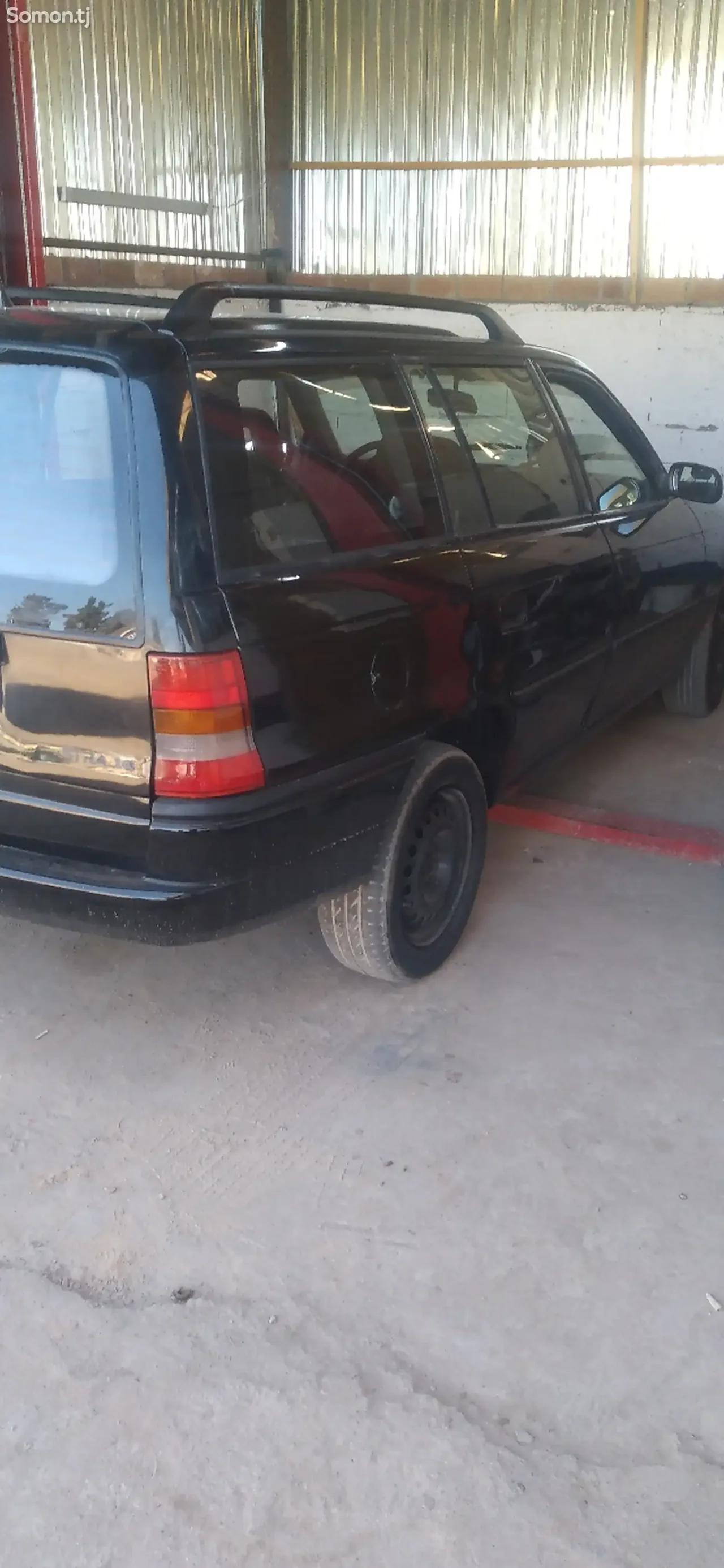 Opel Astra F 1996 · 1.6 MT