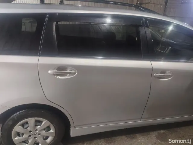 Toyota Wish 2014 · 1.8 AT