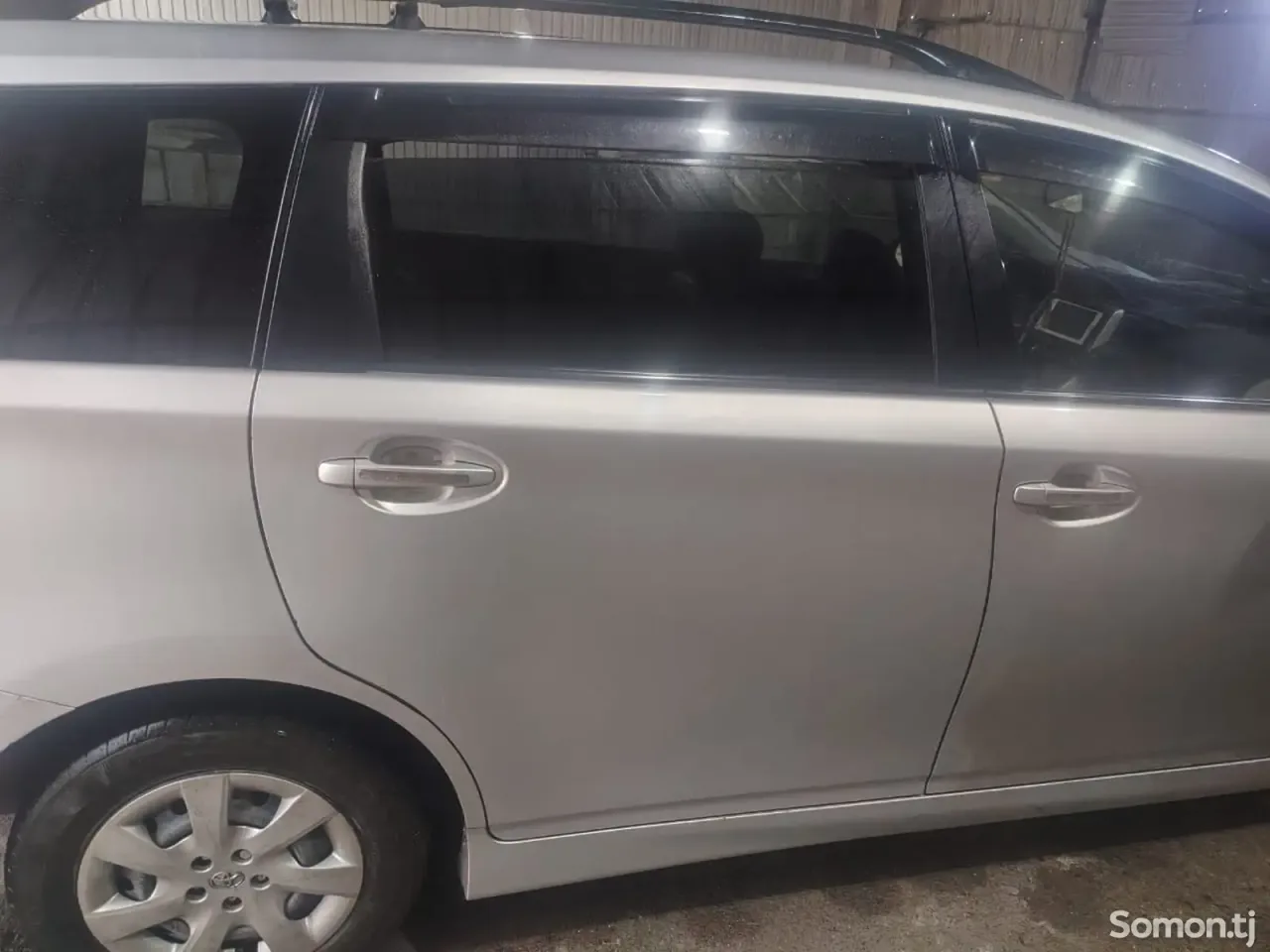 Toyota Wish 2014 · 1.8 AT