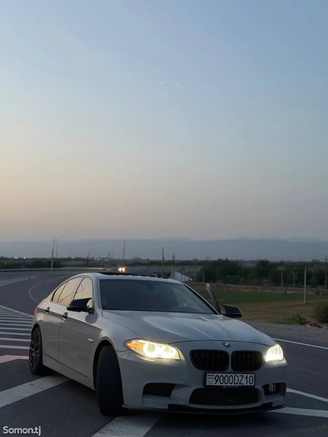 BMW 5 series 2015 · 3.5 AT
