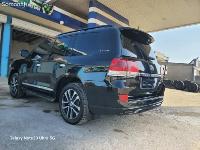 Toyota Land Cruiser 2013 · 4.7 AT