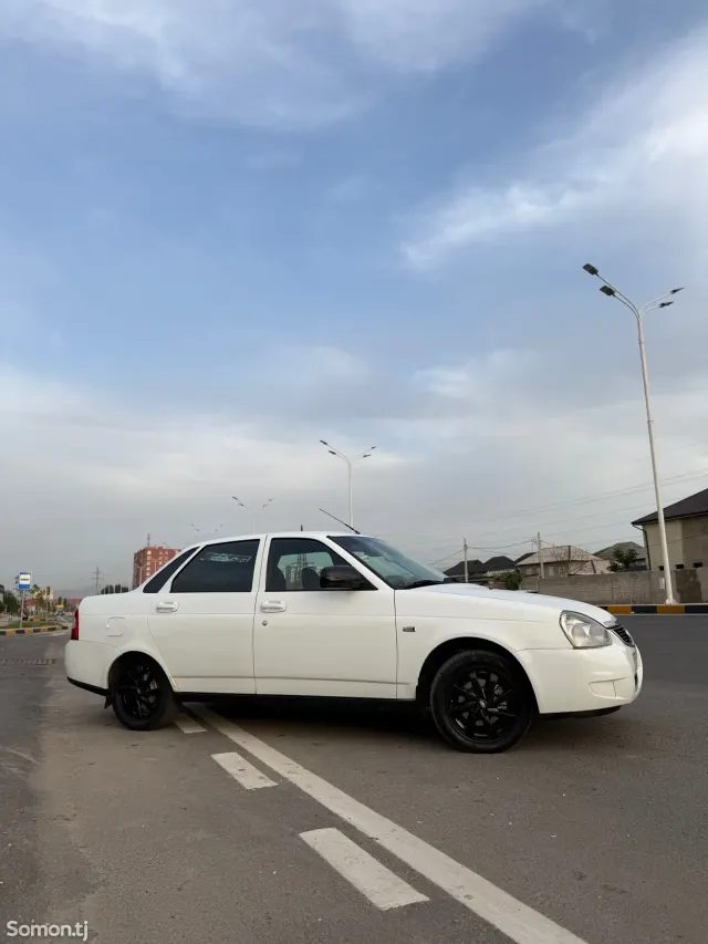 Lada (ВАЗ) Priora 2014 · 1.8 MT
