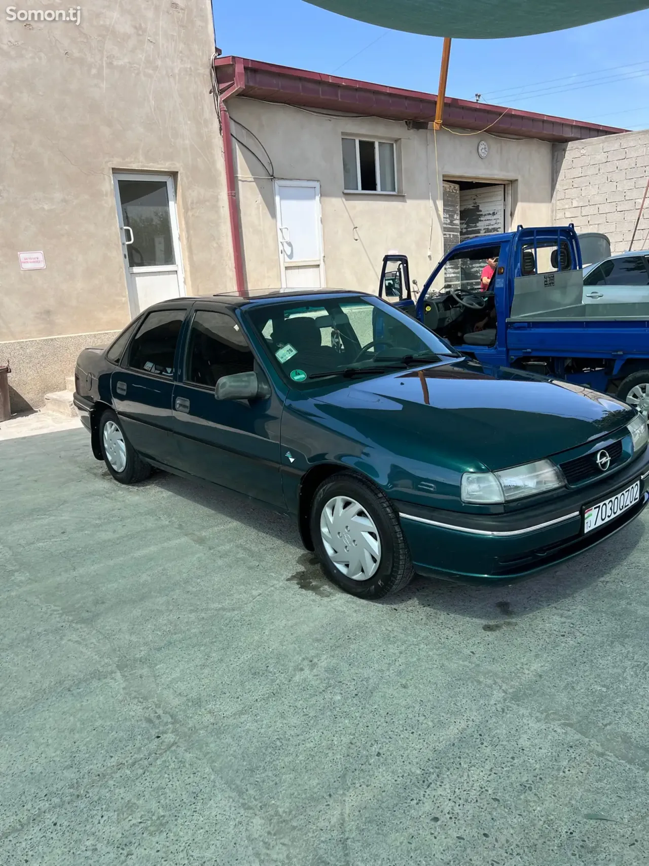 Opel Vectra A 1995 · 1.6 MT