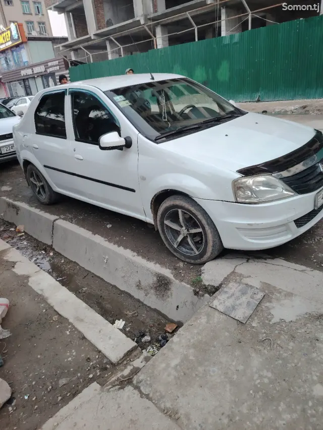Renault Logan 2013 · 1.6 MT