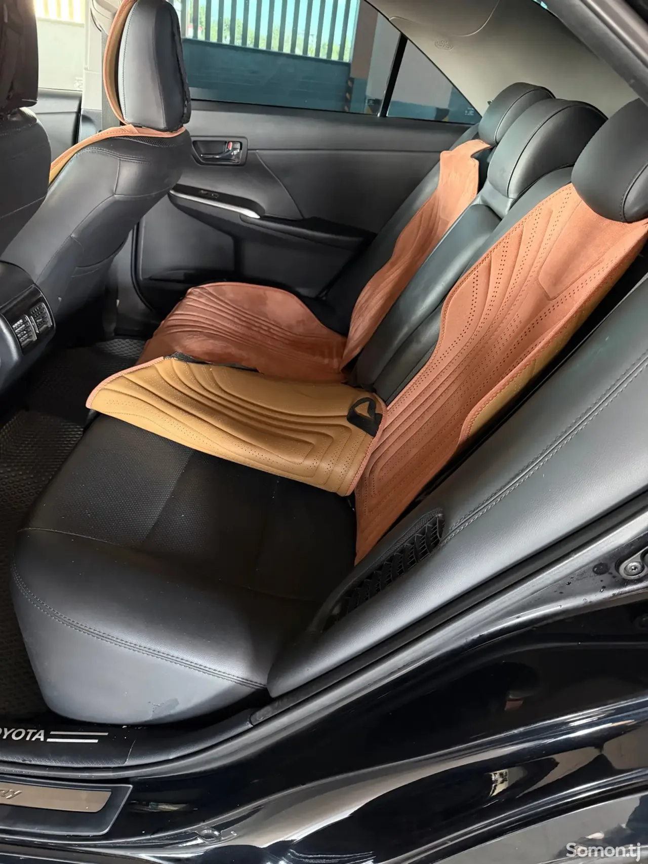 Toyota Camry 2016 · 2.5 AT