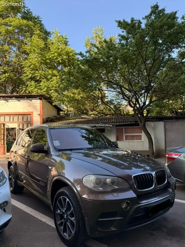 BMW X5 2012 · 3.0 AT